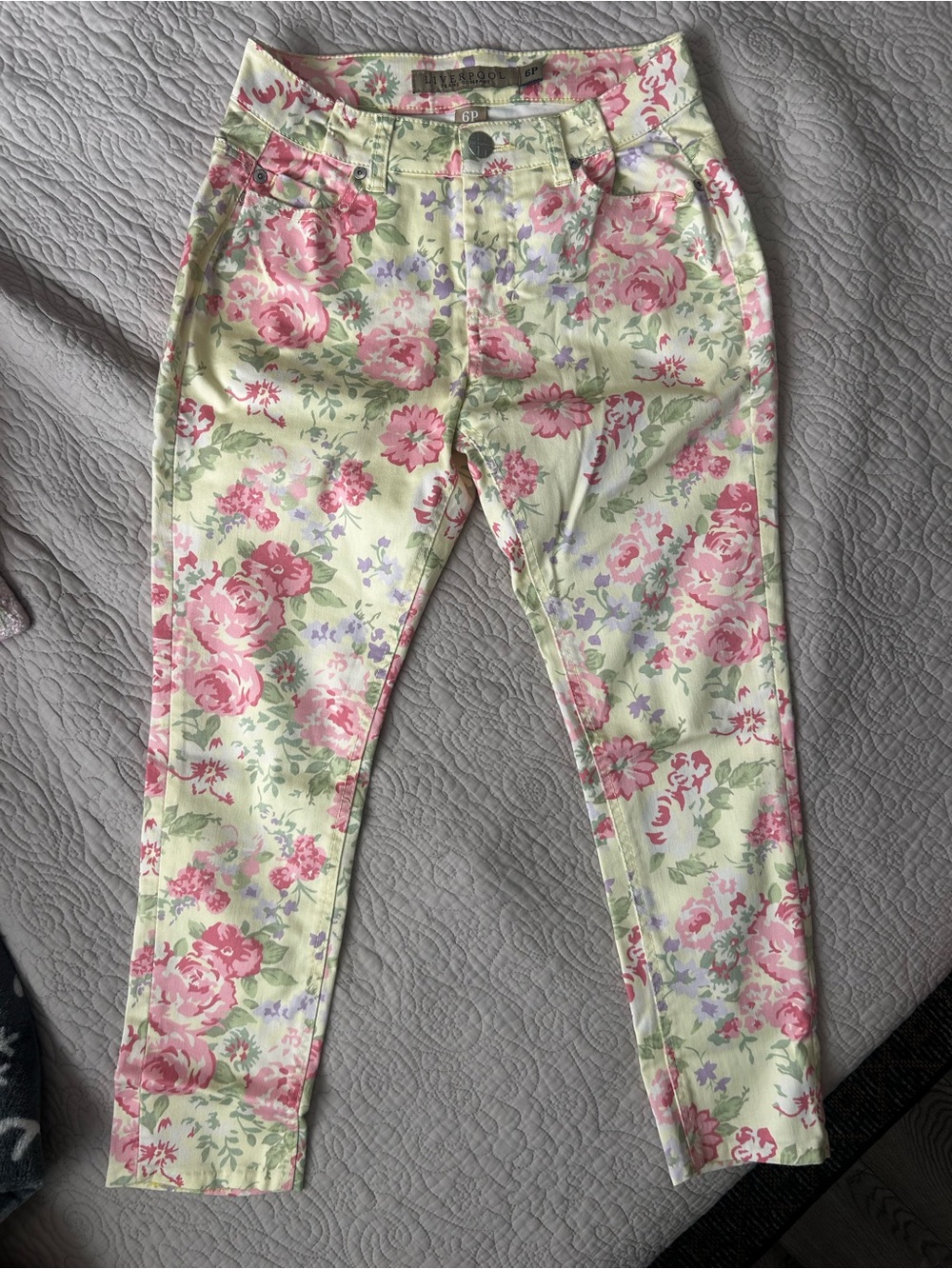 Liverpool jeans company women’s size 6P floral skinny pants pastel spring